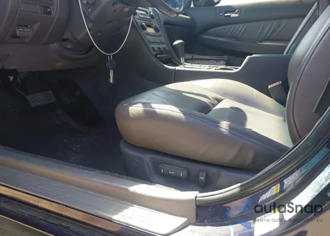 2002 Acura Rl 3.5 z USA, uszkodzony, nr VIN JH4KA96532C004377